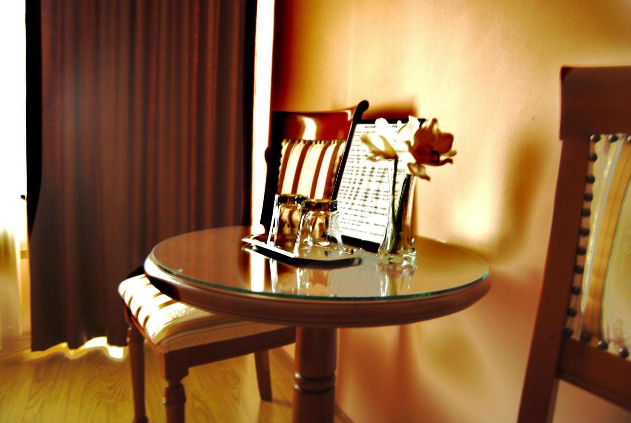 Hotel Casa Rad Sînmartin Zewnętrze zdjęcie